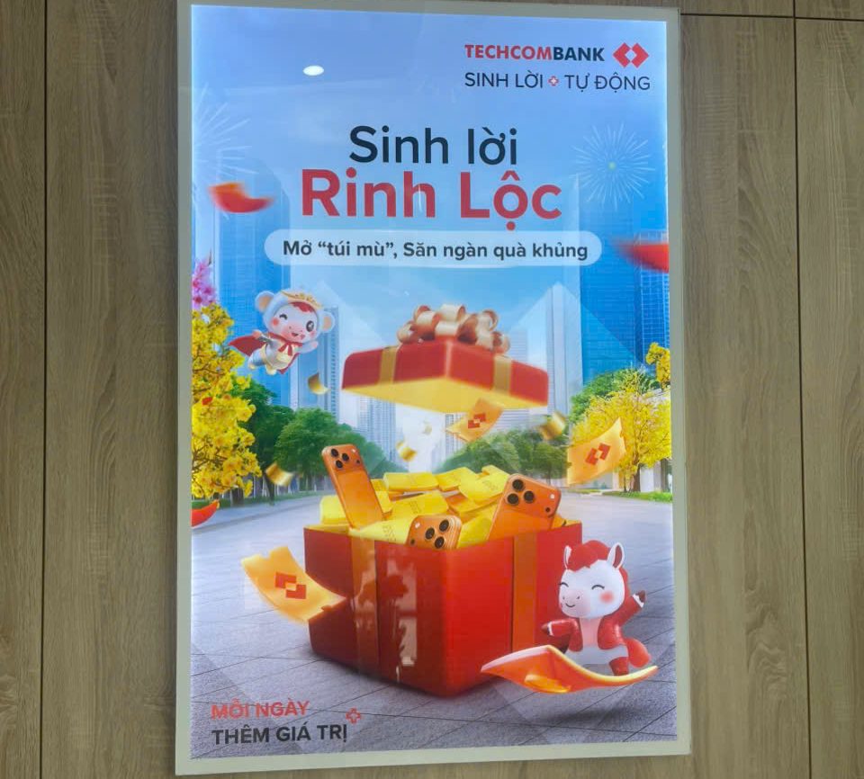 Hộp đèn siêu mỏng hay màn hình LCD