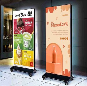 Hộp đèn siêu mỏng chân đứng có bánh xe